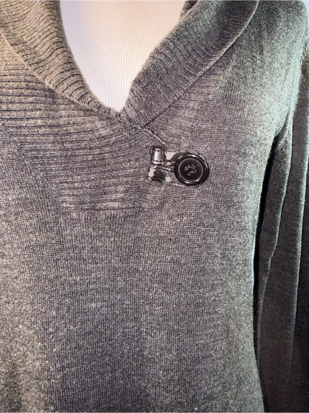 1354-Susan Lawrence Dark Gray Shawl Collar Buttoned Tunic Sweater